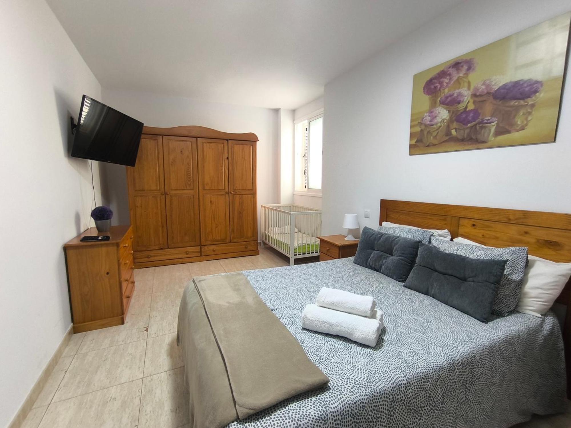 Ar Home - Apartamento De 3 Dormitorios Con Ascensor En Las Huesas, เตลเด ภายนอก รูปภาพ